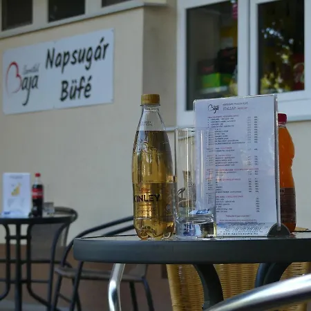 Napsugar Szallo Auberge de jeunesse *