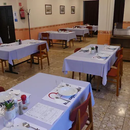 Napsugár Szálló Hostel