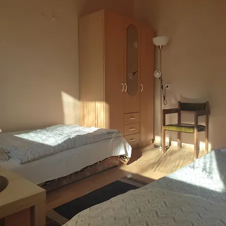 Napsugár Szálló Hostel *
