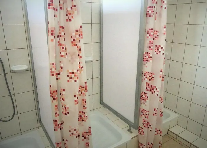 Napsugár Szálló * Baja