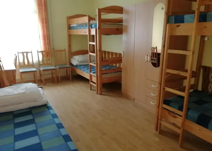Napsugár Szálló * Baja